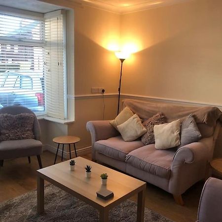 29 Comfort House 2 Bedroom Townhouse With Parking Scunthorpe Buitenkant foto